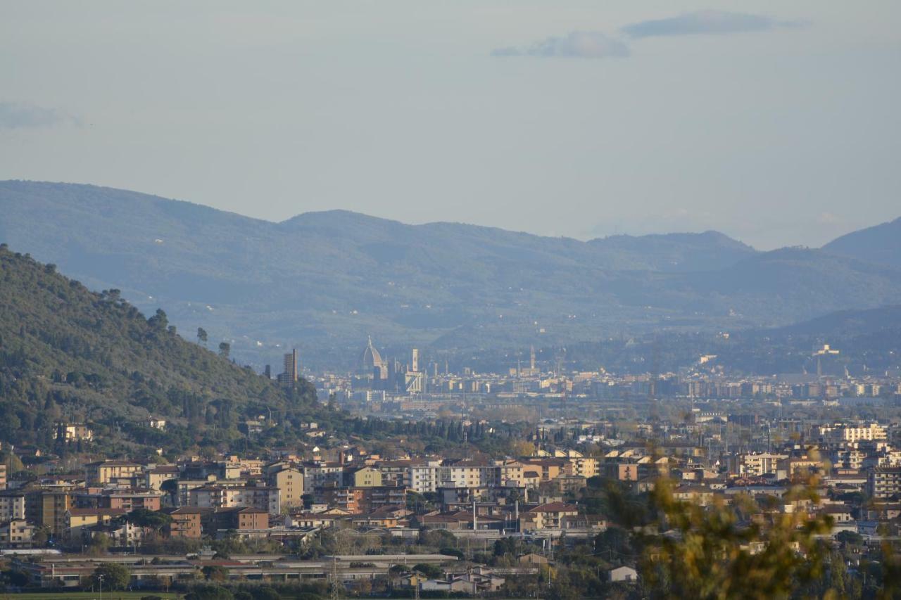 モンテムルロ Borgo Della Rocca Bed & Breakfast エクステリア 写真