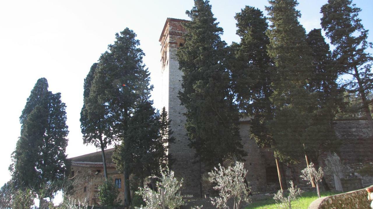 モンテムルロ Borgo Della Rocca Bed & Breakfast エクステリア 写真