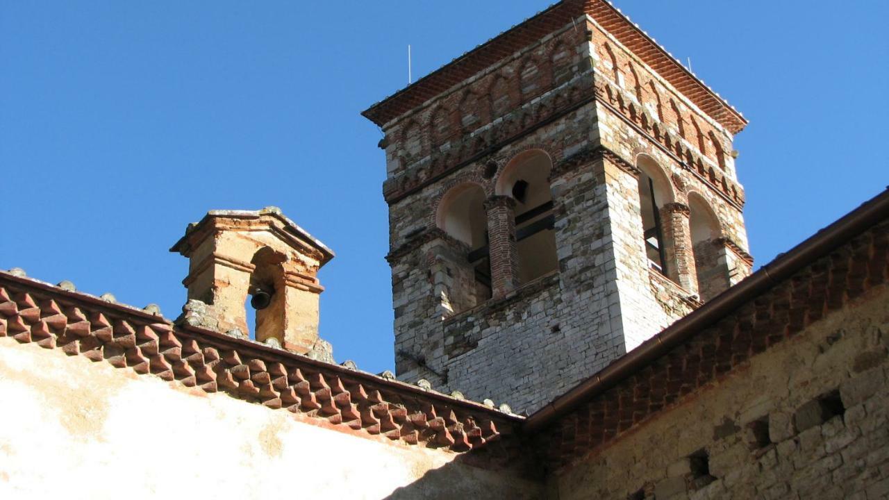 モンテムルロ Borgo Della Rocca Bed & Breakfast エクステリア 写真