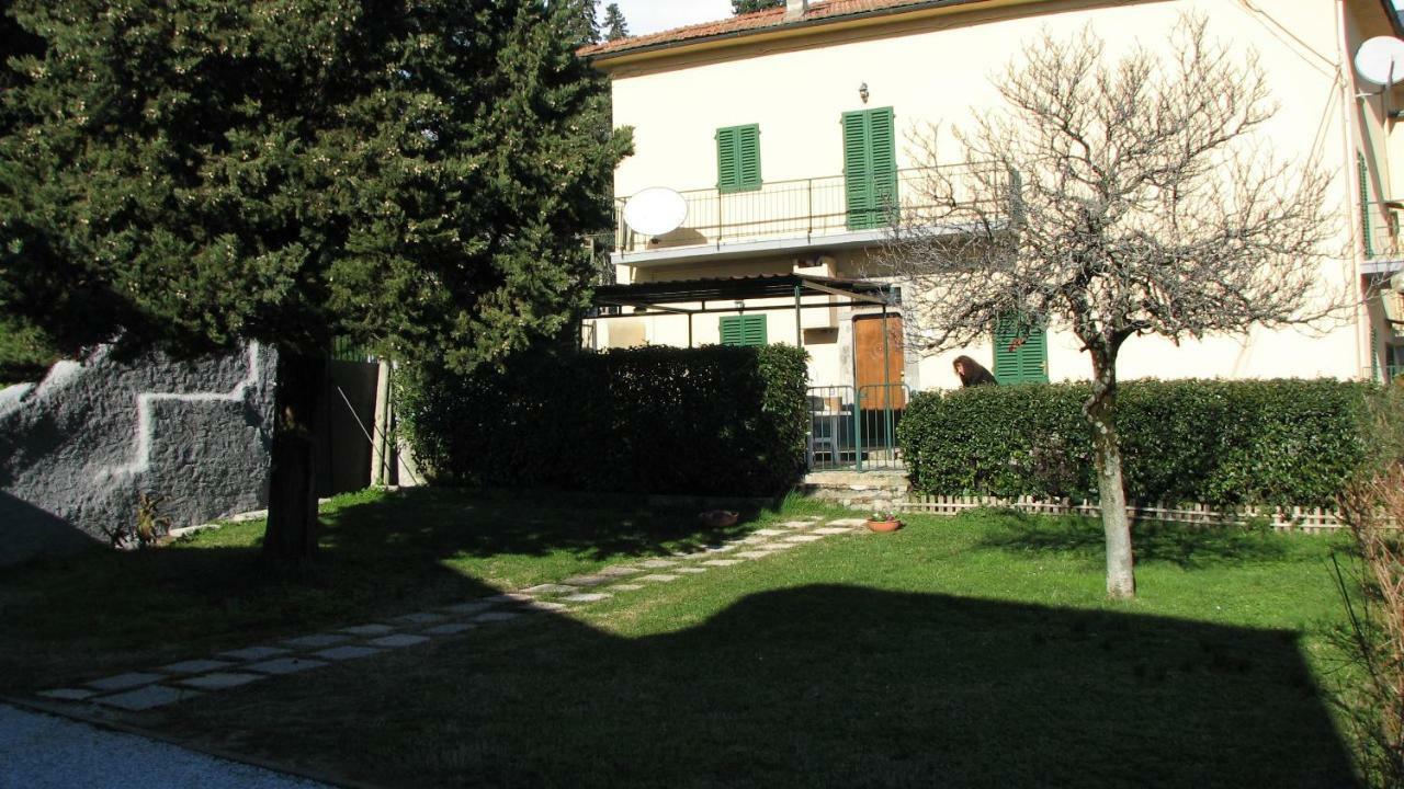 モンテムルロ Borgo Della Rocca Bed & Breakfast エクステリア 写真